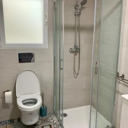 Apartment Bajo Con Jardin Con Acceso Directo A La Playa